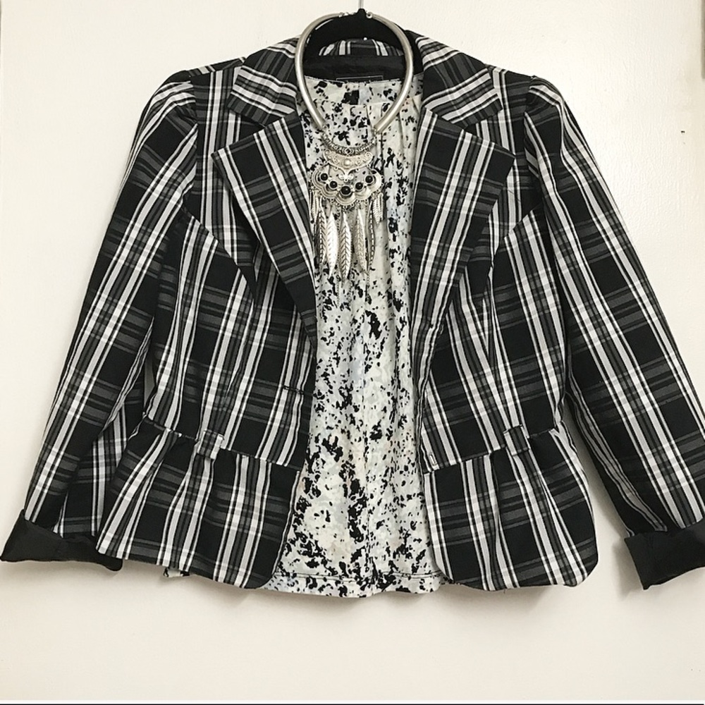 Cute Blazer - image 3